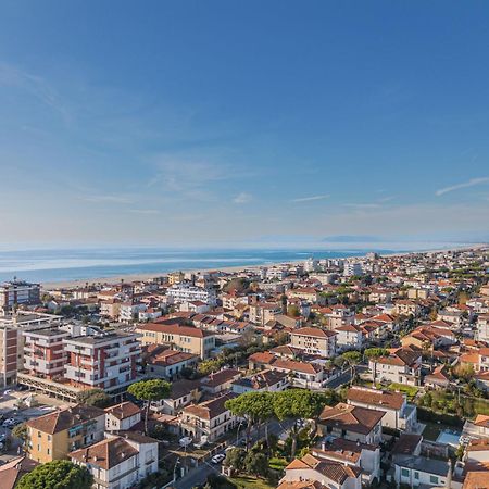 Apartment Dei Fiori By Interhome Лидо-ди-Камайоре Экстерьер фото